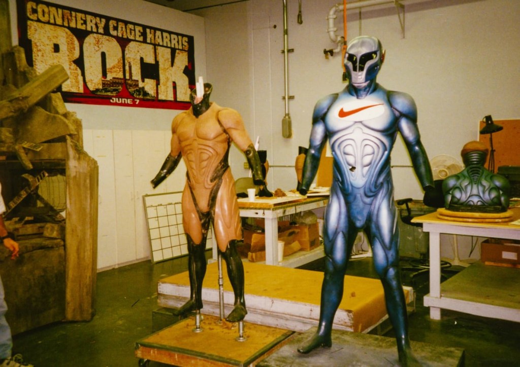 le costume de swoosh en pleine création