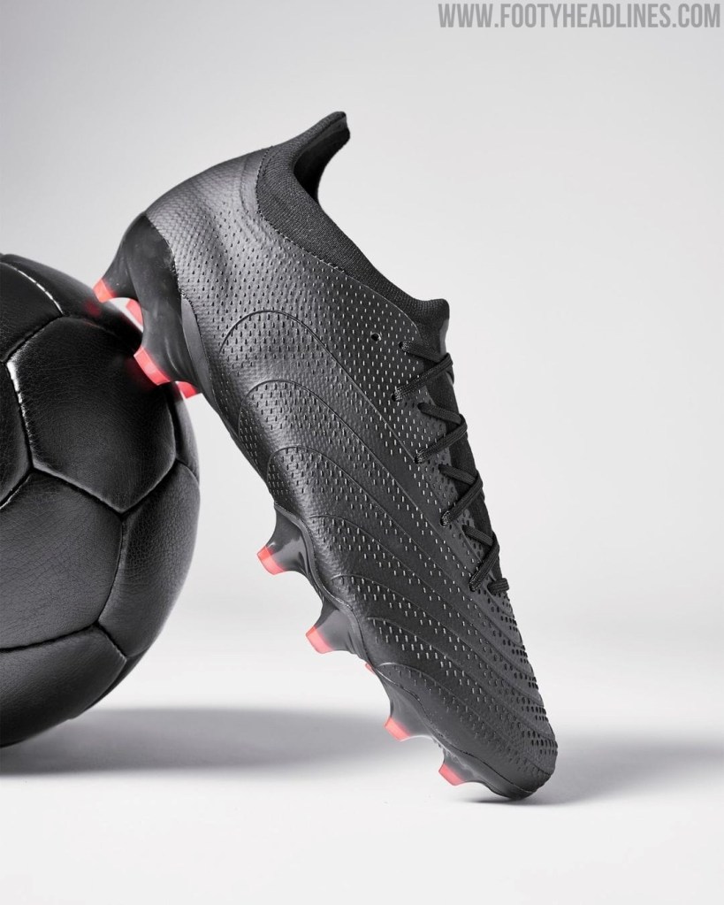 Les crampons Skechers de Harry Kane