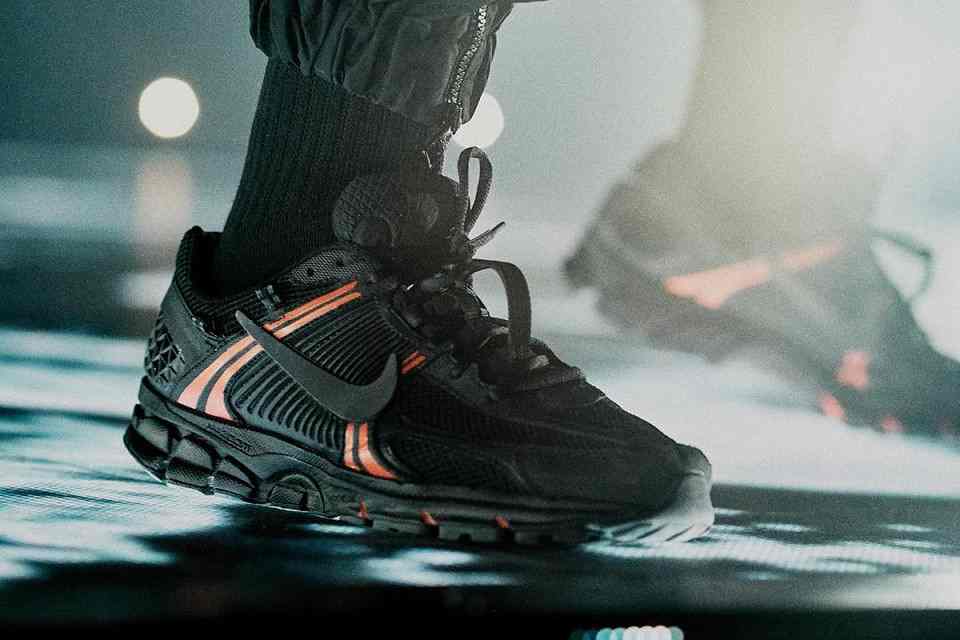 Les Nike Zoom Vomero 5 de drake