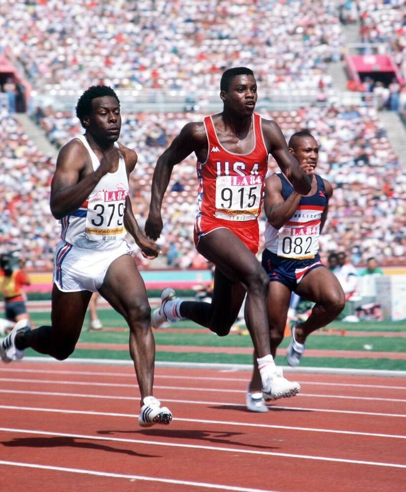 Carl Lewis en Kappa aux jeux olympiques 1984 de Los Angeles 
