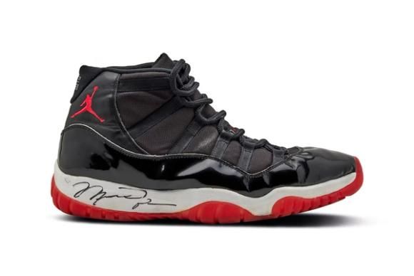 Jordan 11 portées et signées par Michael Jordan 