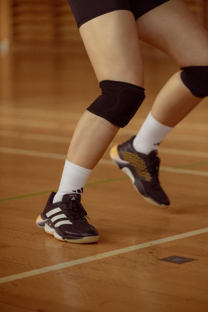 Les sneakers adidas de volley Paris 2024