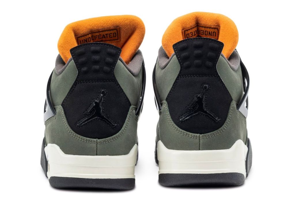 les Nike Jordan IV Undefeated