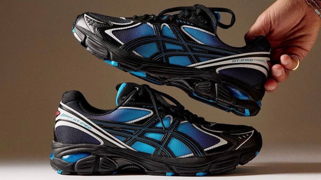 KITH MARVEL SUPER VILAINS VENOM