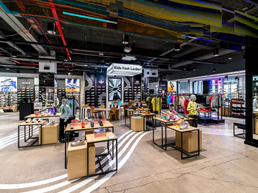 le nouveau store foot locker home court