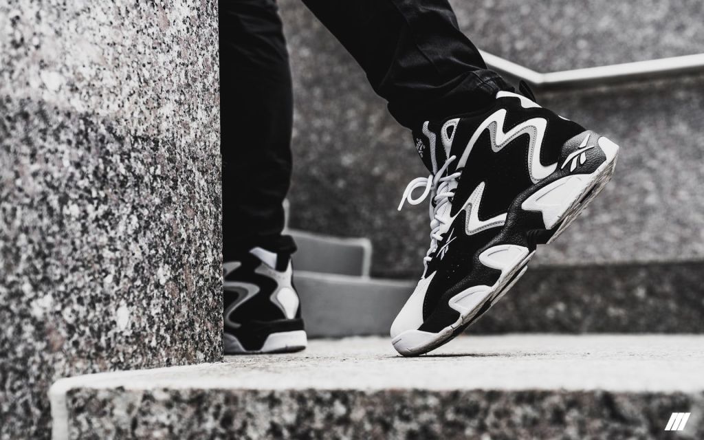 Les Reebok Mobius