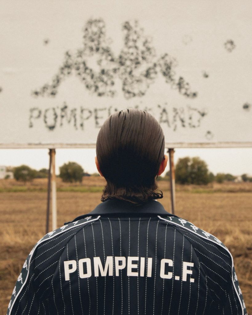 La collab Kappa X Pompeii