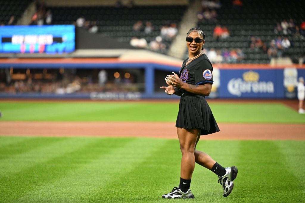 Les Air Max Muse portées par Jordan Chiles