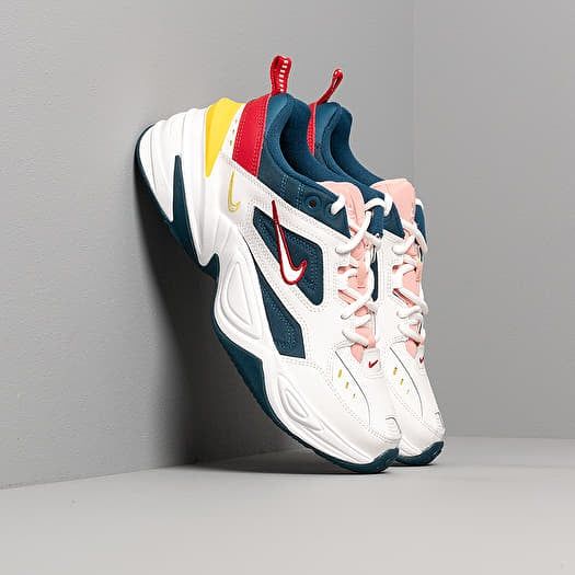 Les Nike M2k Tekno