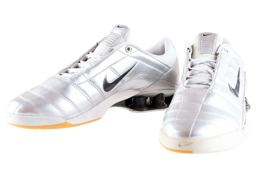 Les Nike Shox Total 90