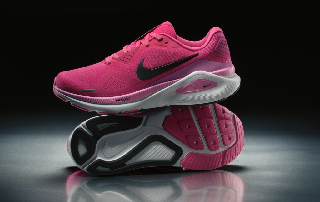 la nike structure 26 rose