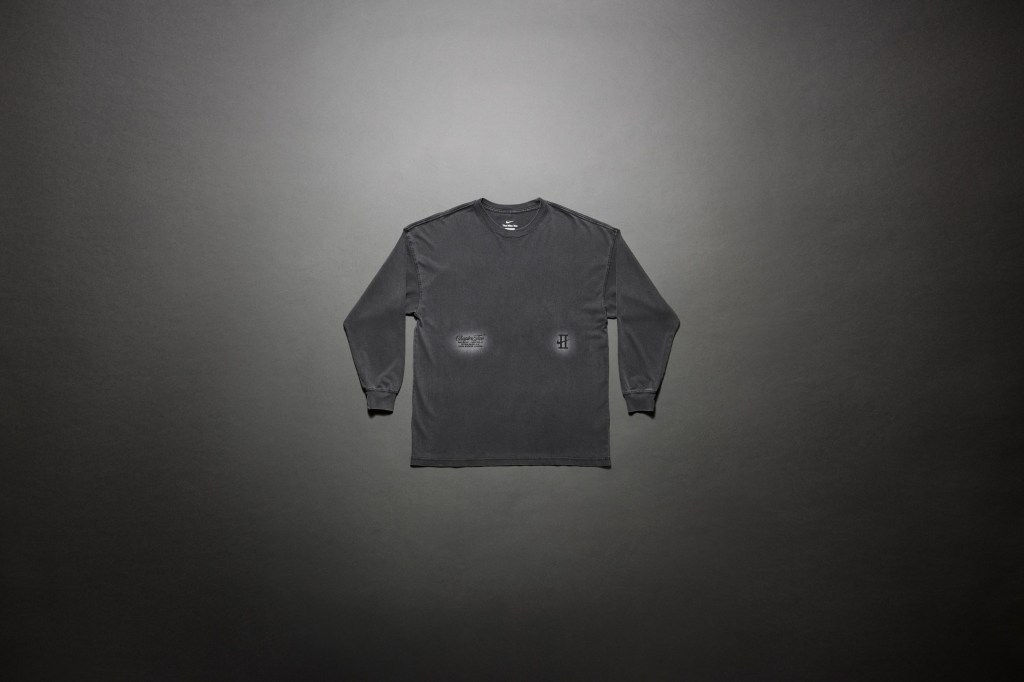 Pull issu de la collection de vêtement Nike Book II