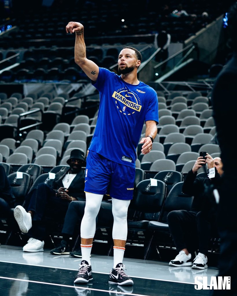 Stephen Curry joue en Kobe - Via SLAM