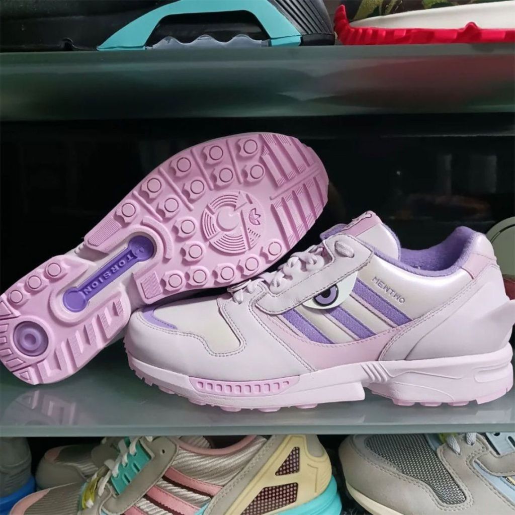 Les adidas Pokemon Mewtwo