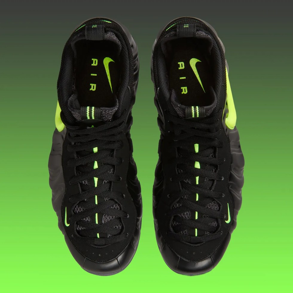 Les Nike Air Foamposite Pro Voltage