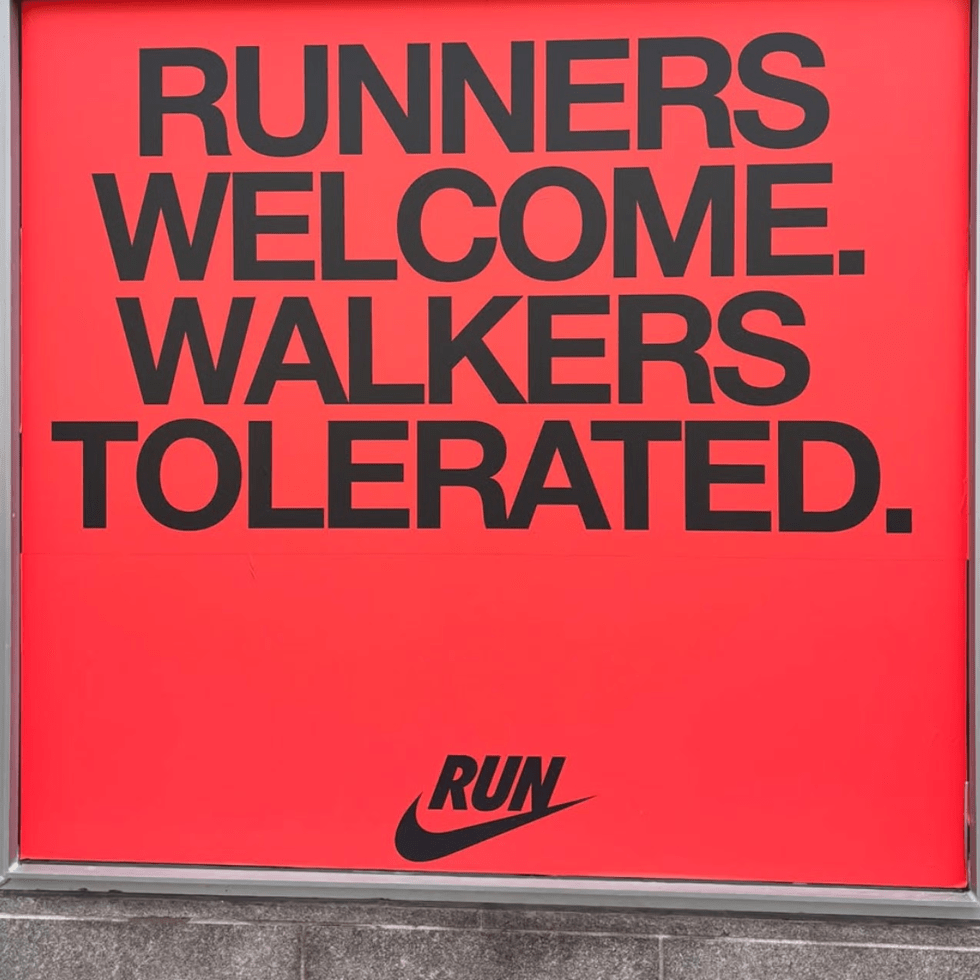 la publicité de Nike lors du Marathon de Boston 2026