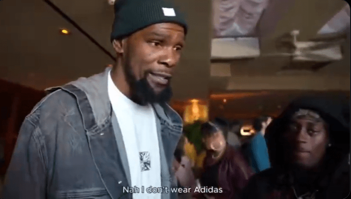 Kevin Durant qui déclare ne jamais porter d'adidas