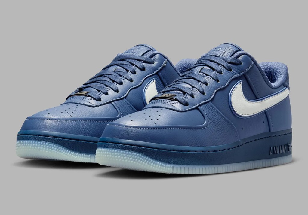 Les Air Force 1 A ma manière "While you were Sleeping" bleues