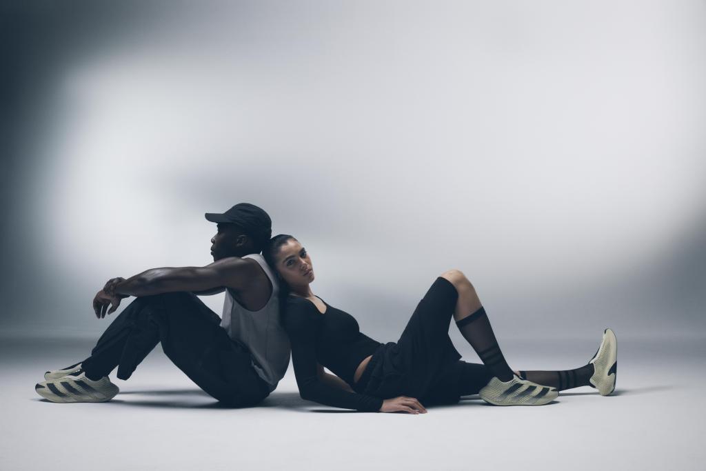 Les nouvelles adidas Futurecool imprimées en 3D portées pour la campagne marketing