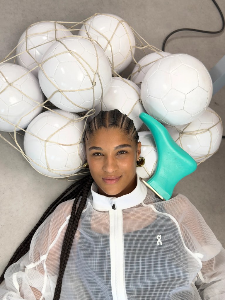 Sydney Schertenleib pour la division foot de On Running